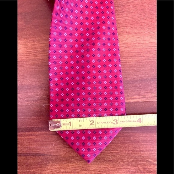 🍁SALE🍁TOMMY HILFIGER Red 100% Silk Foulard Necktie - Picture 8 of 9